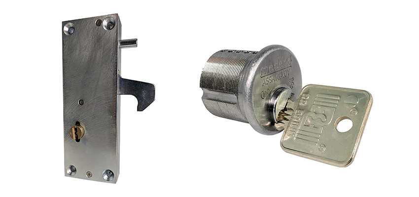 RR Fence Gates Brink Locks Repair in Calabasas, California