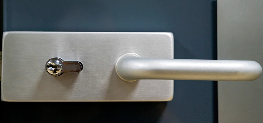 Change Patio Door Locks in Calabasas, California