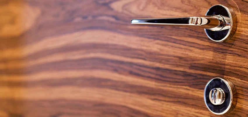 On Demand Locksmith For Key Fobs Repair in Calabasas, California