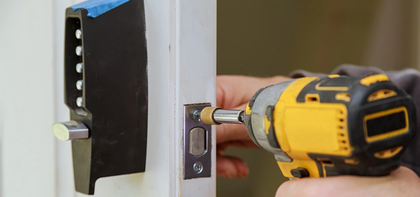 Eviction Locksmith For Key Duplication in Calabasas, California